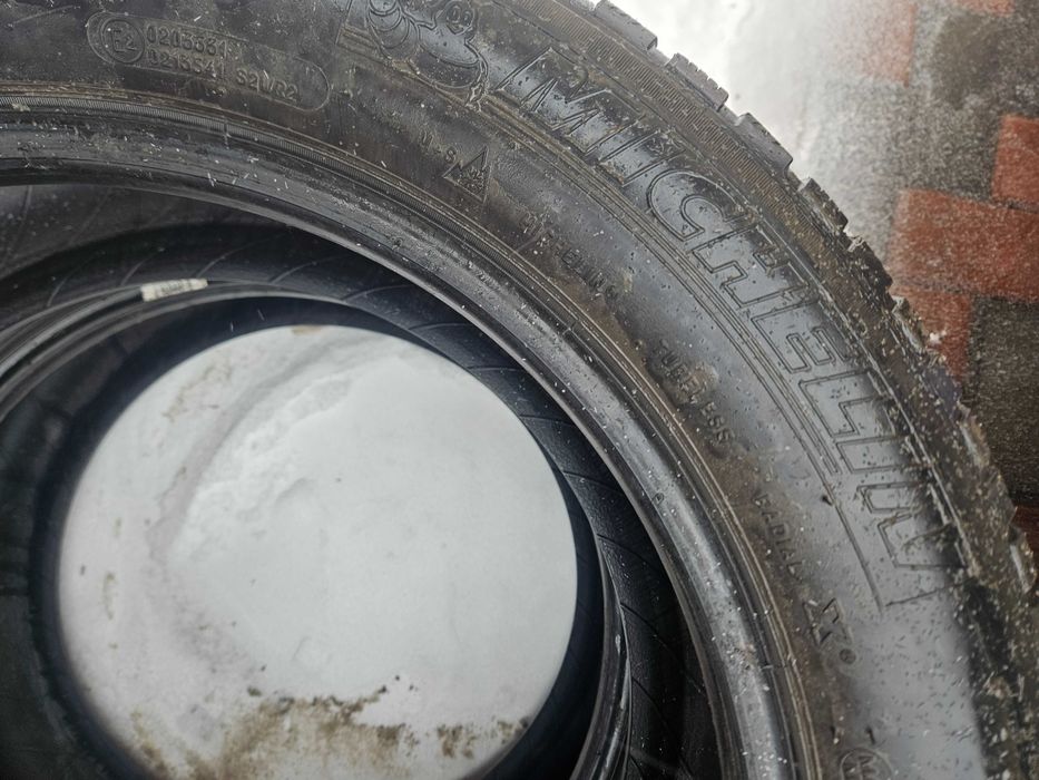 Vand 245/50 R18 Pirelli si Michelin de iarna