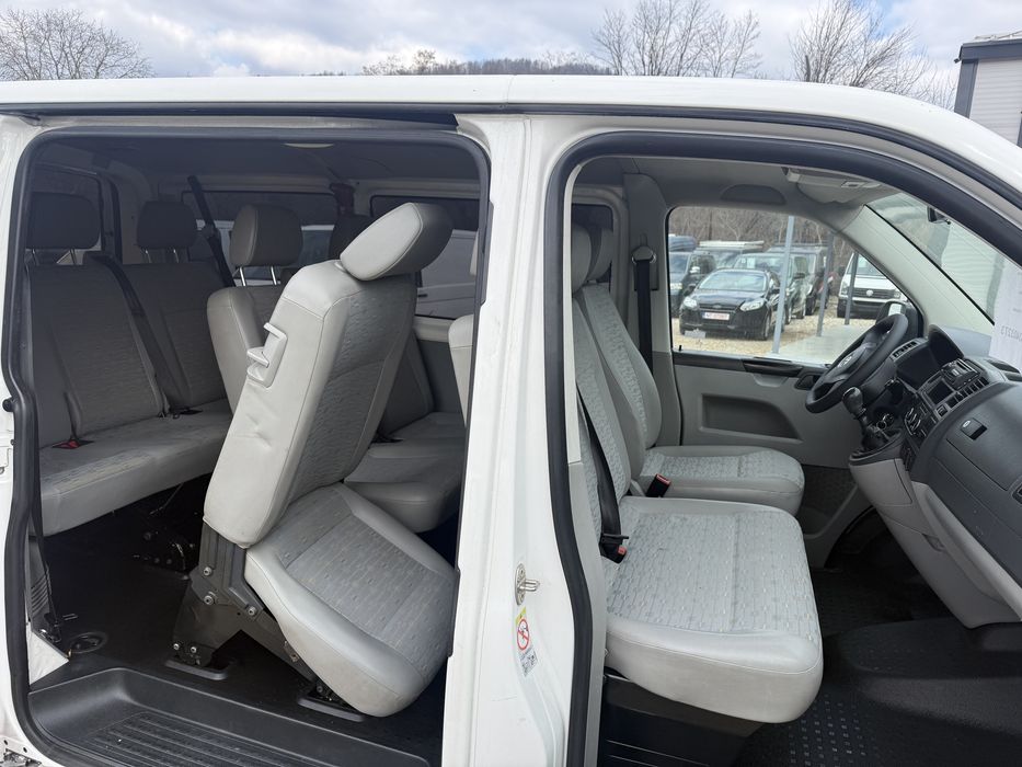 Vw transporter T5 2011 9 locuri