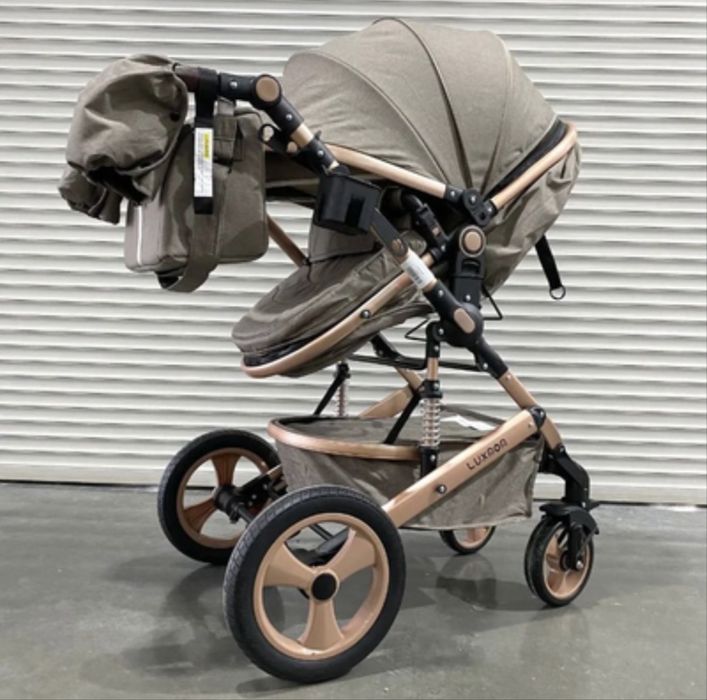 Коляска, 2 в одном, очень удобная.