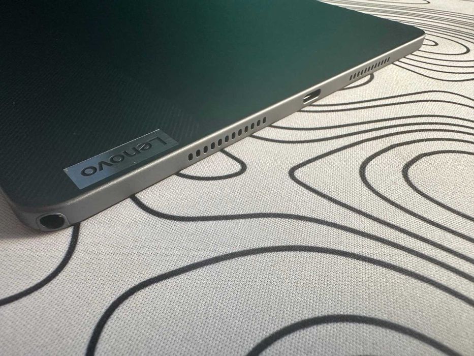 Tableta Lenovo M11 4GB 128GB  Wi-Fi cu Folio Case si Stylus (Ca Nou)