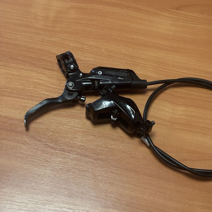 Frana Sram Code RSC 4 Pistoane Downhill/Enduro