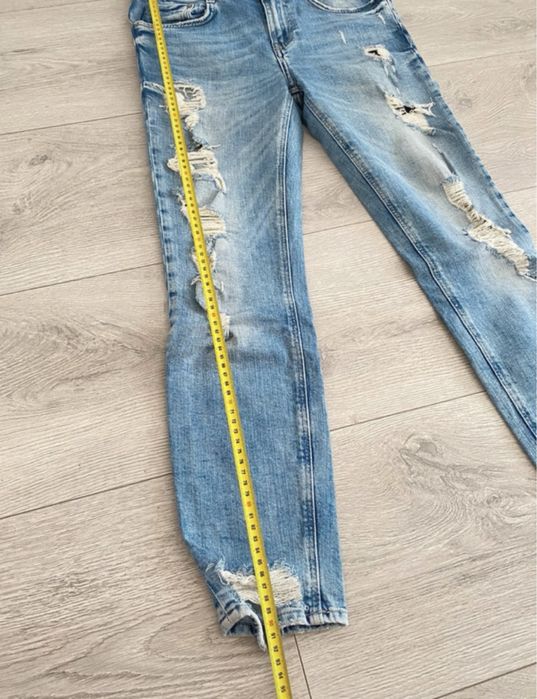 Blugi zara marime 36 talie inalta