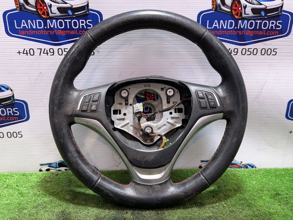 VOLAN PIELE BMW SERIA 1 E81 E82 E87 E88 2004-2011 COD OEM 307994999AEL / SW685313501