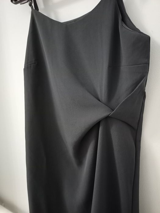 Платье модное,красивое