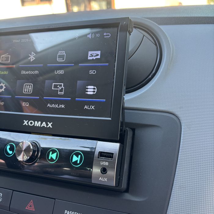 Navigație Auto 1 DIN XOMAX XM-V762 - Ecran Rabatabil 7", Bluetooth, USB, AUX & Cameră Marșarier