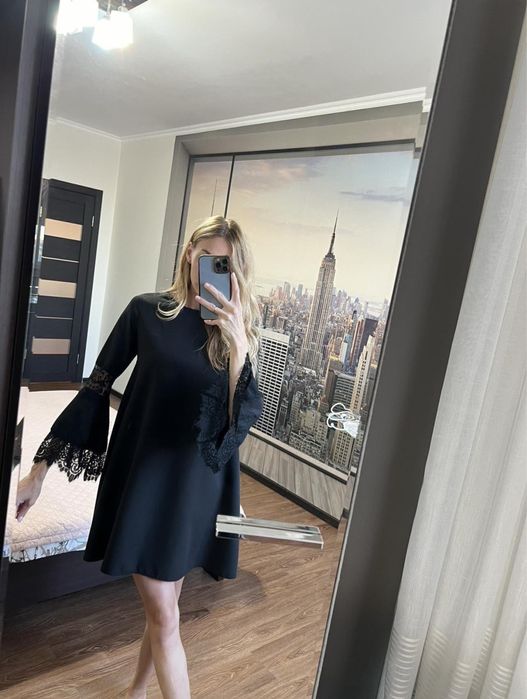 Платья вечерние