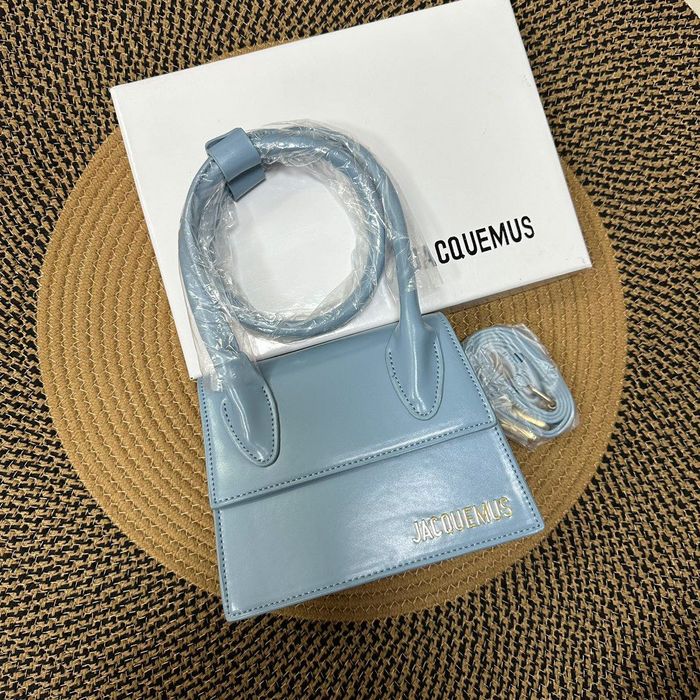 Дамски чанти Jacquemus