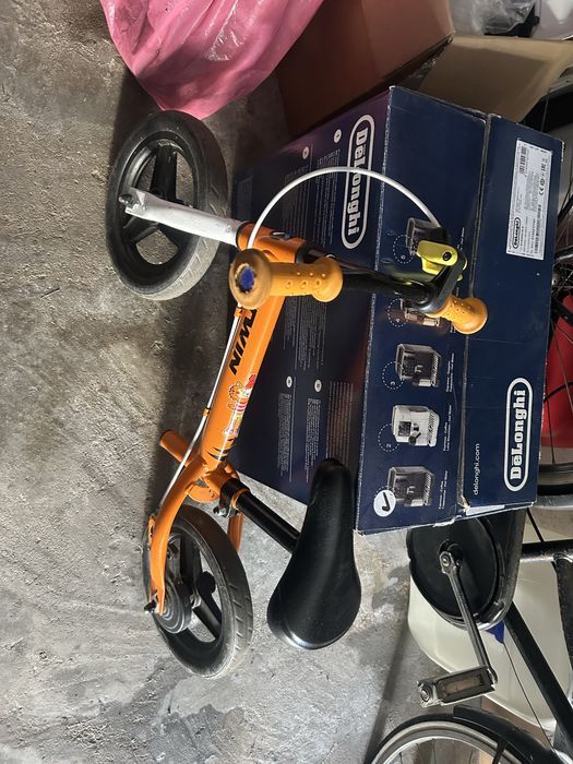 Bicicleta fara pedale cu frână pe spate  la mana