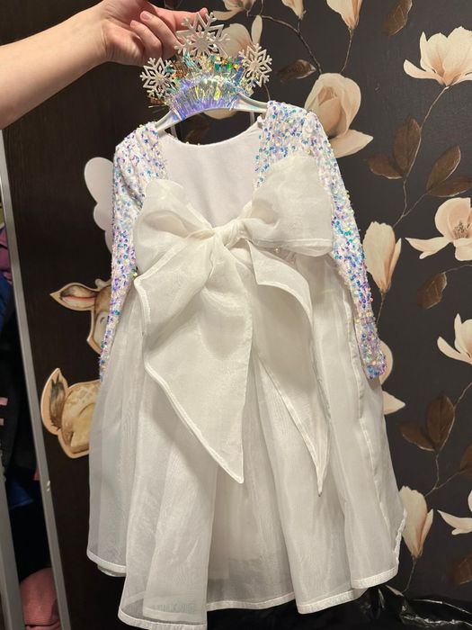 Платье белое на девочку
