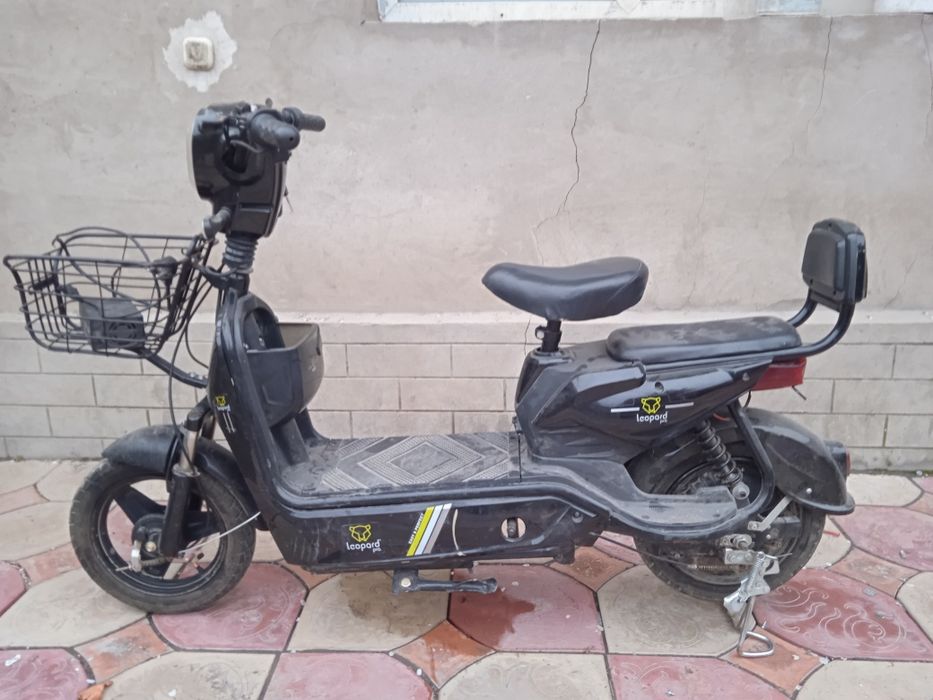 Электро скутер  .