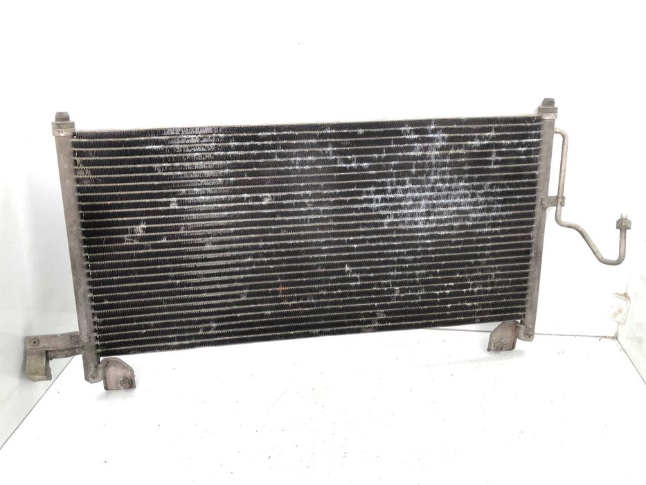 Радиатор климатик от Mazda 323 bj 2000г