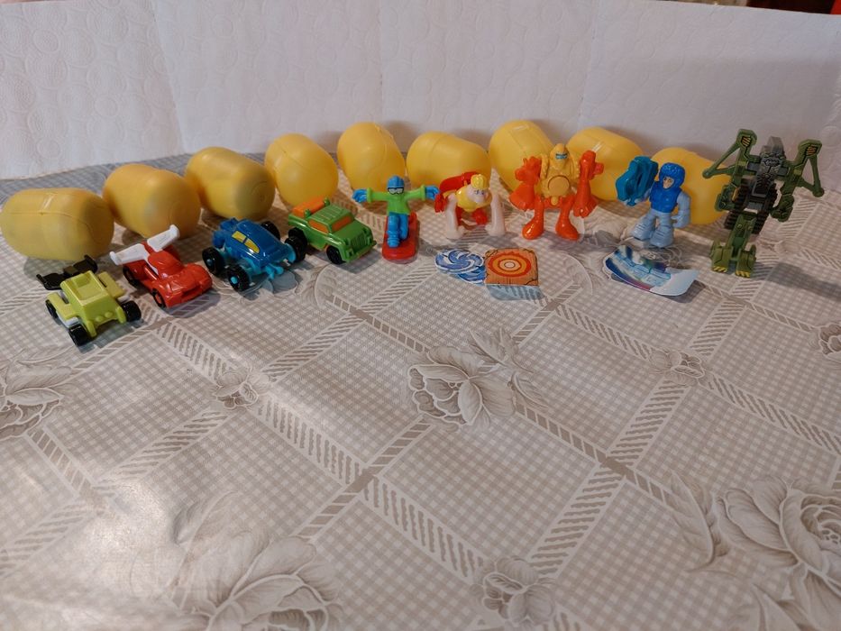 4. Kinder/Киндер играчки