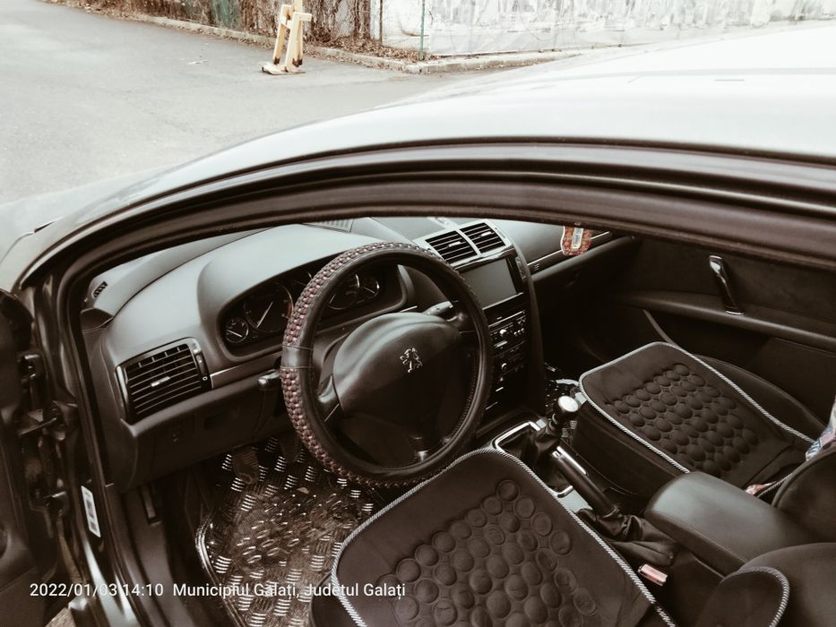 Vând Peugeot 407 berlină !