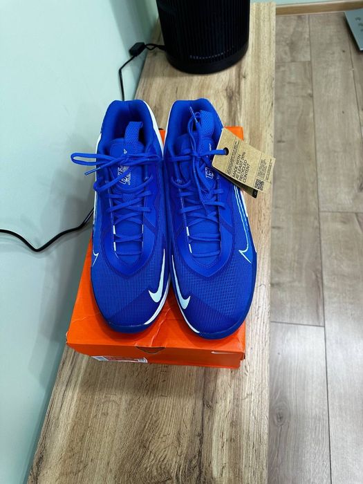 Продаются Nike G.T. Jump Academy Basketball Shoes
