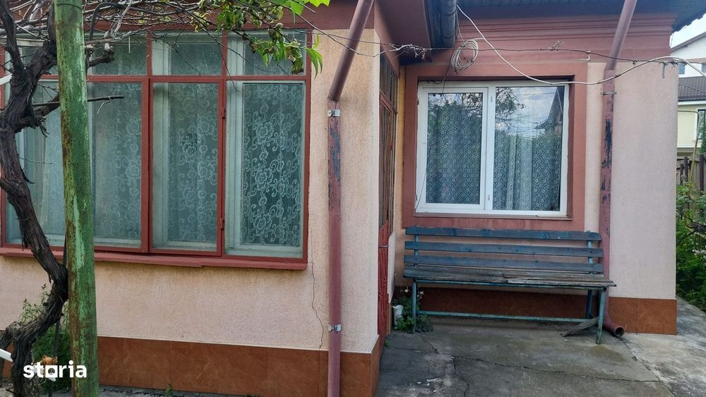 Casă  3 camere, garaj, beci, teren 540 mp, zonă liniștită, fără trafic