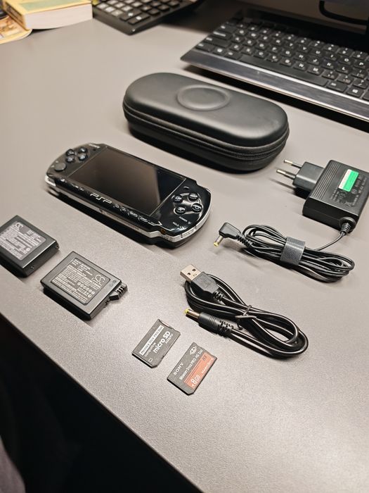Продам  PSP 3004