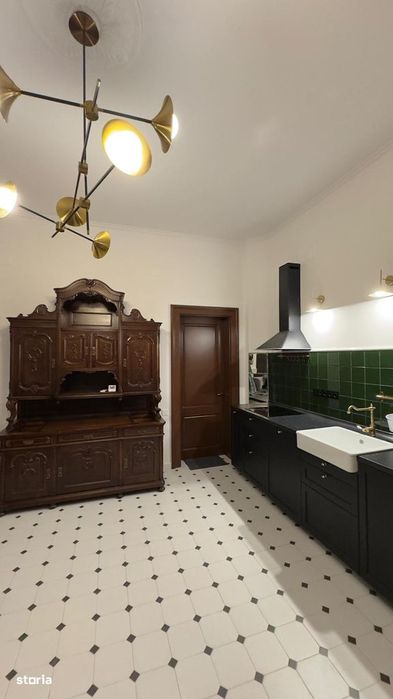 Apartament spațios ultracentral, lângă Biserica cu Luna
