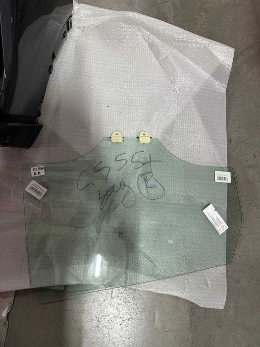 Стекло двери Changan CS55 Plus