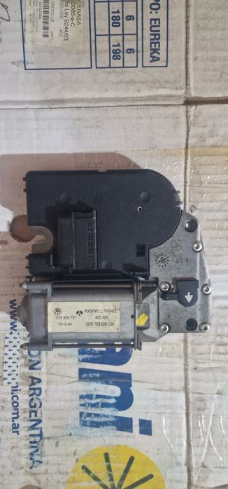 Продам моторчик для люка.