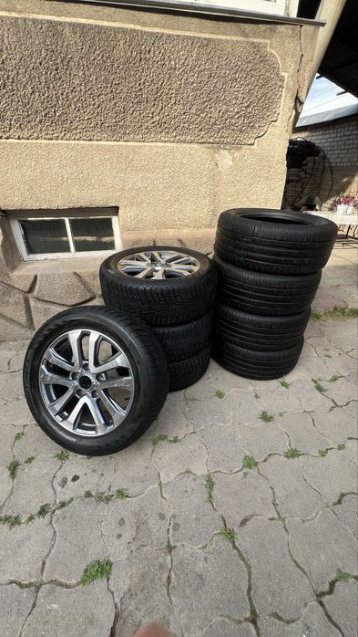 Продам два комплекта шин и один комплект дисков R20