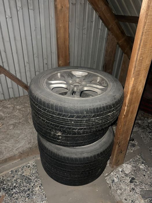 Продам шины на дисках 17