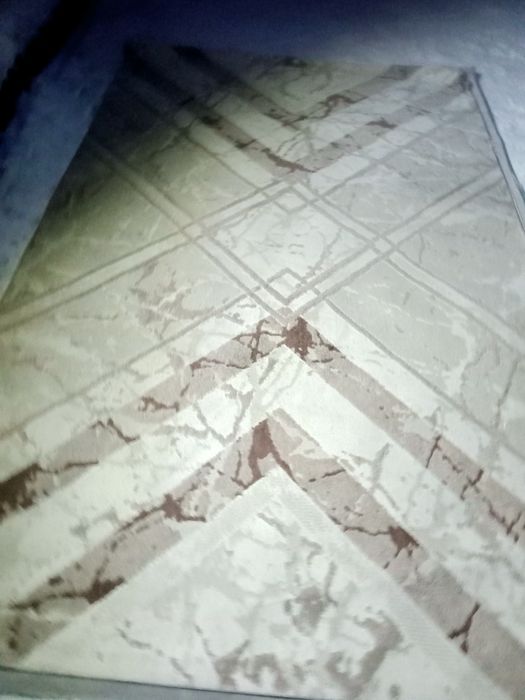 Продам ковры по 10000