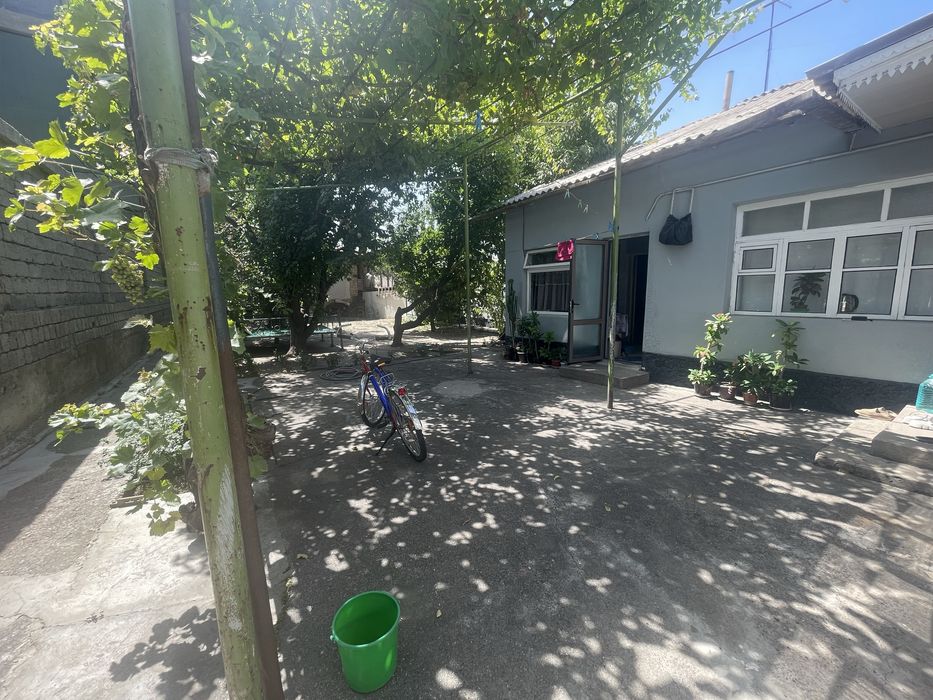 Srochna uy sotiladi Troisk Uzktjm zavod tomonda kelishtirib beriladi