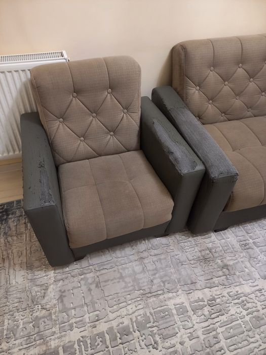 Продам диван раскладушка с нижним отсеком + 2 кресла.