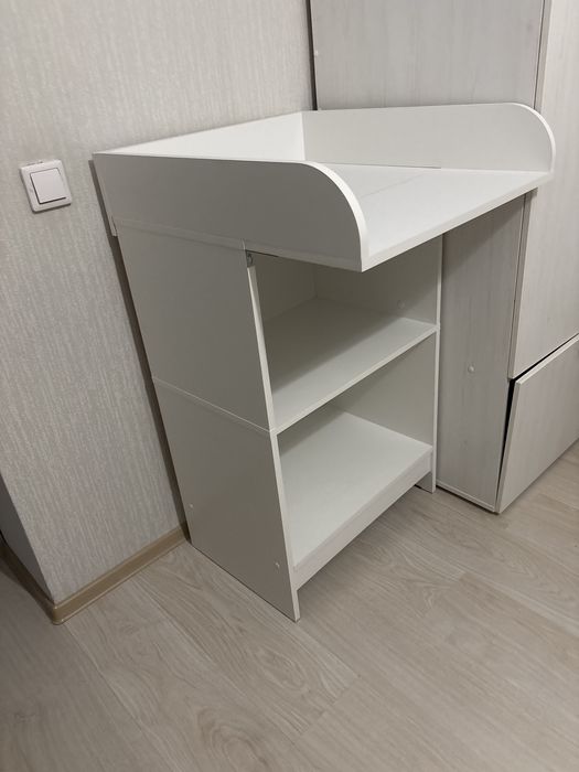 Продам пелинальный столик на кшт