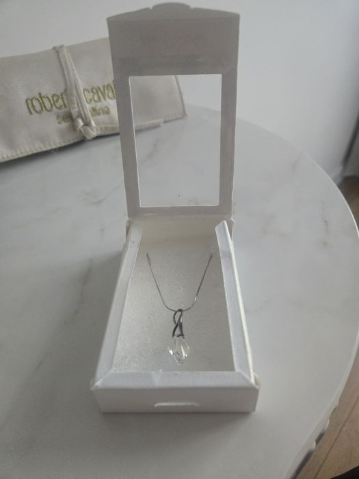 Чисто ново сребърно колие с висулка  Swarowski