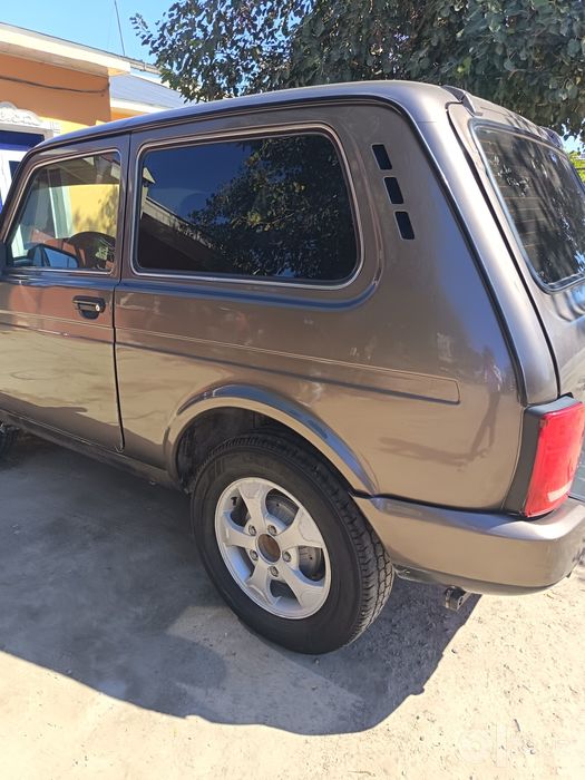 Niva Urban 2018-yil 140000 ni yurgan