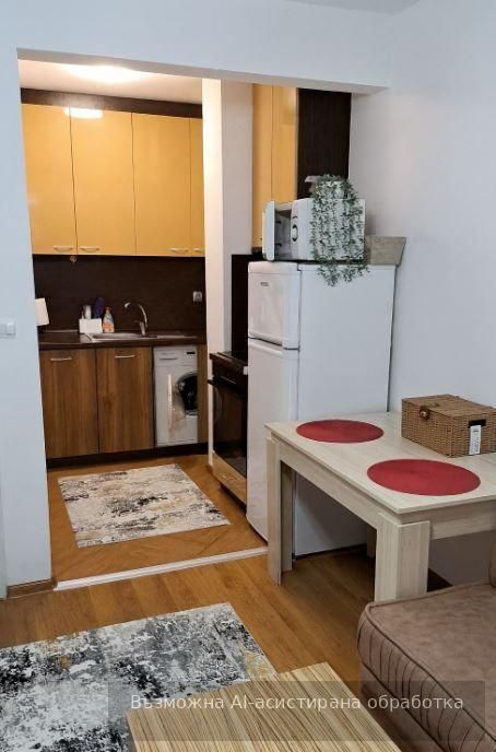 Тристаен апартамент в района на Завод Дружба!