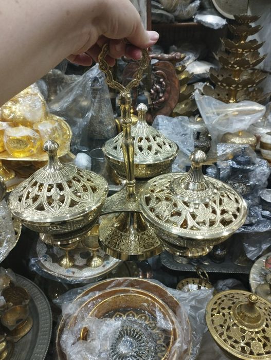 Этажерки,Чак чук Латунь из Индии ручная работа