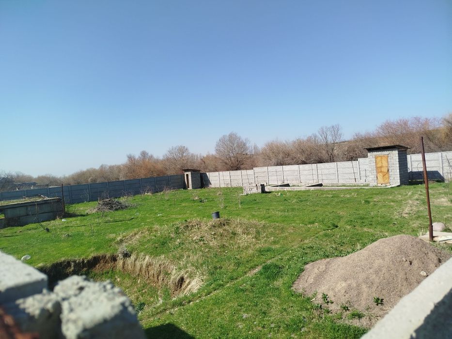 Продаётся земля 5 соток