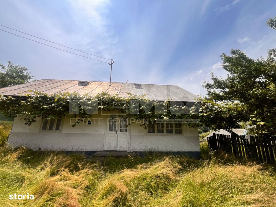 Casa Batraneasca cu 74 Ari Teren I Suceava/Sasca Mare I 60.000E