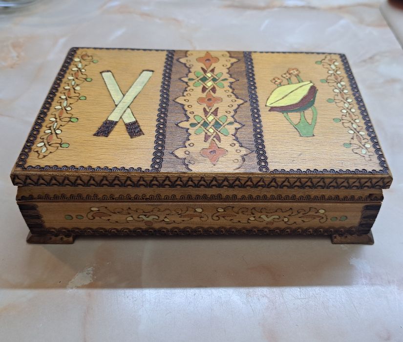 Дървена кутия за цигари