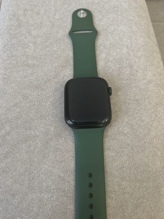 Продам Apple Watch series 7 45 mm