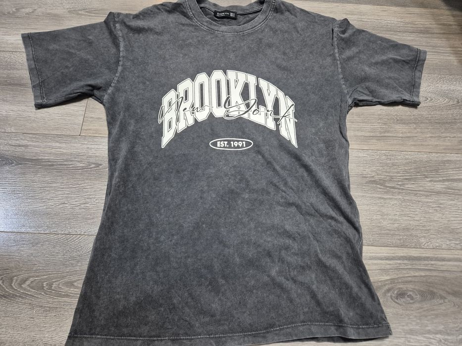 продам футболки 48 размер