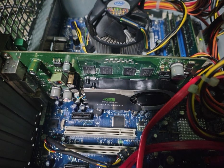 Vând piese calculator