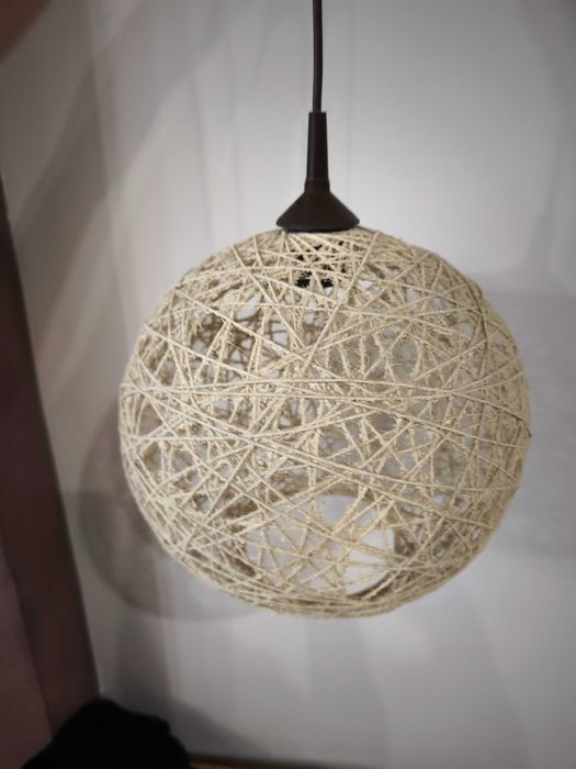 Висяща лампа ( пендел, полилей ) с плетен абажур