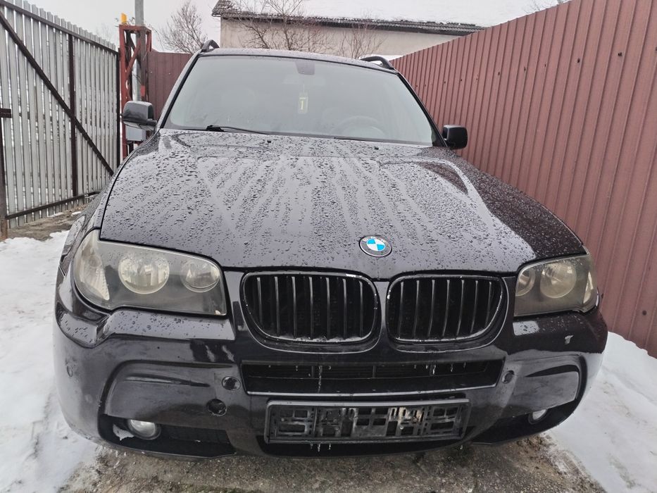 Dezmembrez BMW X3 E83 150cp volan stanga