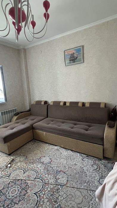 Диван в хорошем состоянии