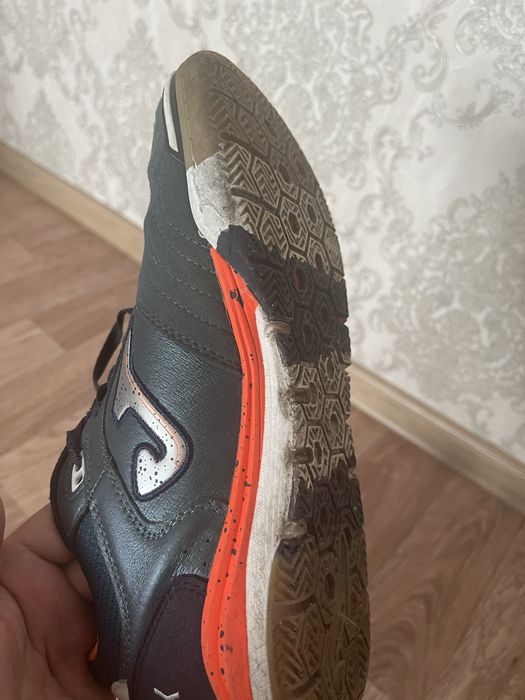 Продам джома кросовки