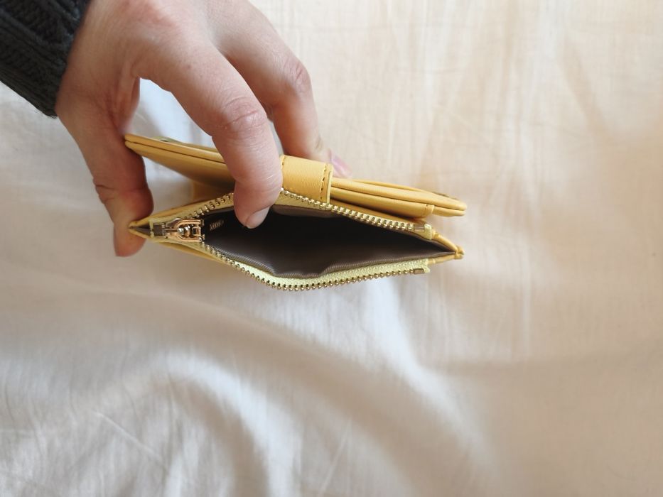 Дамски портмоне от изкуствена кожа