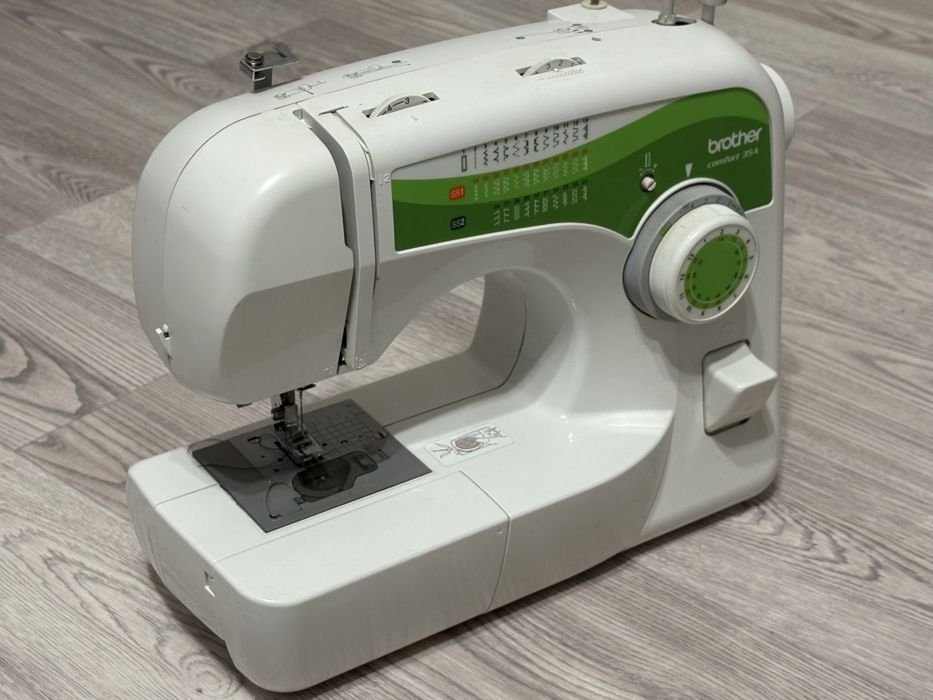 Швейная машинка Brother Comfort 35A