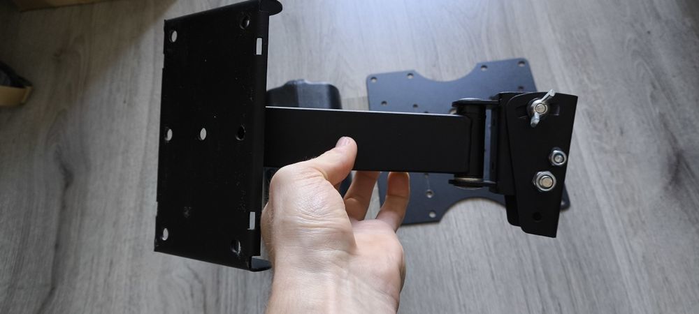 Стойка за телевизор