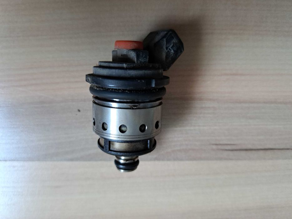 2 броя Газови инжектори за Опел Инсигния 2016