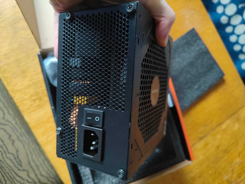 Захранващ блок Gigabyte UD850GM, 850W, 80+ GOLD, Modular