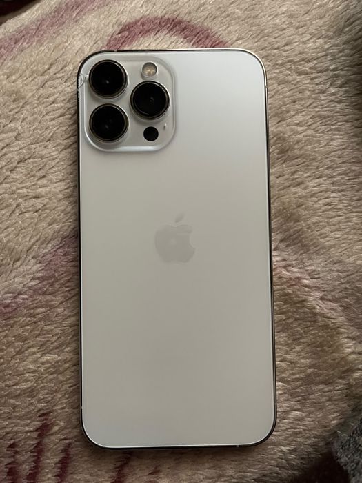 Продам Iphone 13 pro max