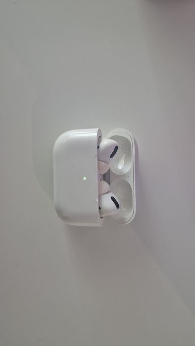 Casti Airpods Pro (1st gen)